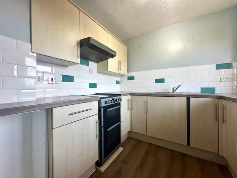 2 Bedroom Flat To Rent Available 02062025