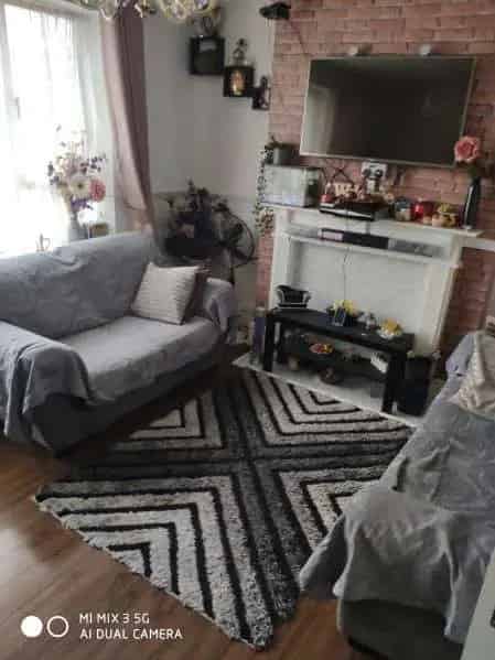 3 Bedroom Flat Near Royal Victoria DLR Excel Centre