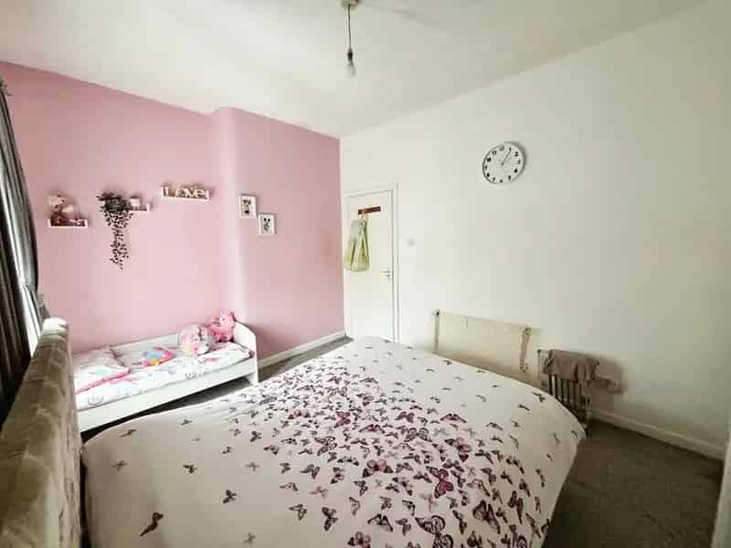 2 Bedroom Mid Terrace House Wigan
