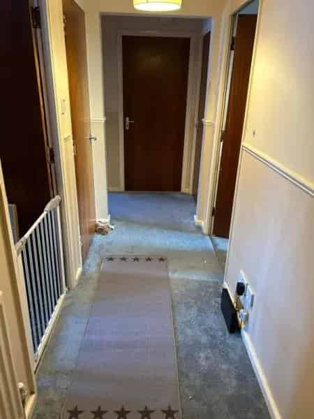 Large 2-Bedroom Flat Near Town Centre