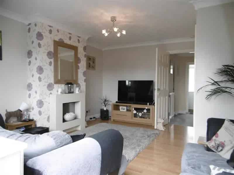 2 Bedroom House To Rent Available 14082025
