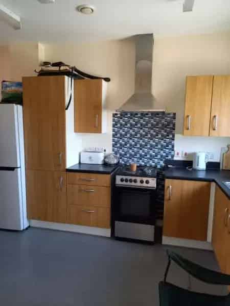 Spacious 4 Bed Passivhaus with Garden in Family Friendly Area