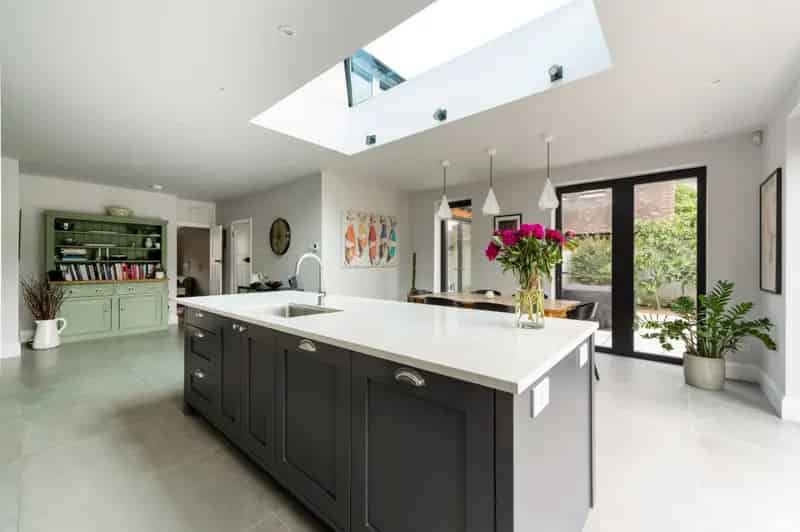 5 Bedroom Detached House for Sale in Caversham Heights