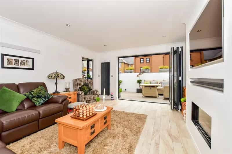 2 Bedroom Townhouse for Sale - High Standard Finish