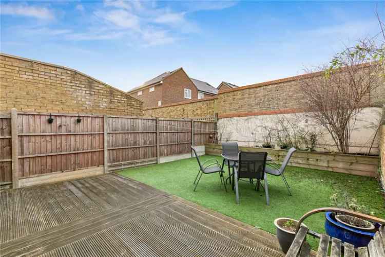2 Bedroom Flat Tooting SW London - Modern Apartment with Garden