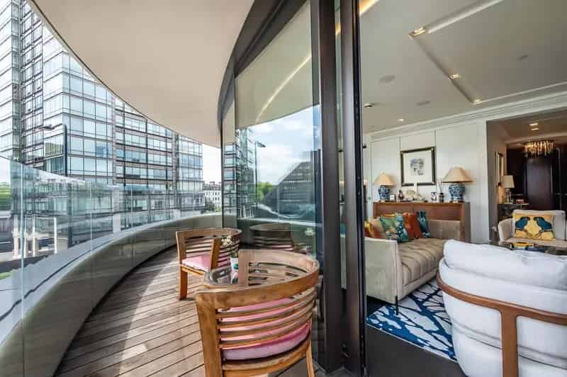 2 Bedroom Flat for Sale in Westminster