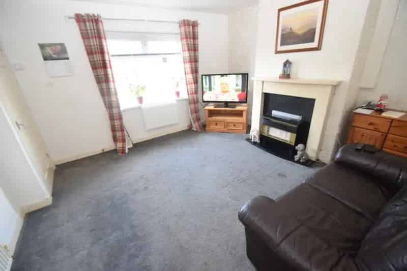 3 Bedroom House For Sale Near Shipley Town Centre