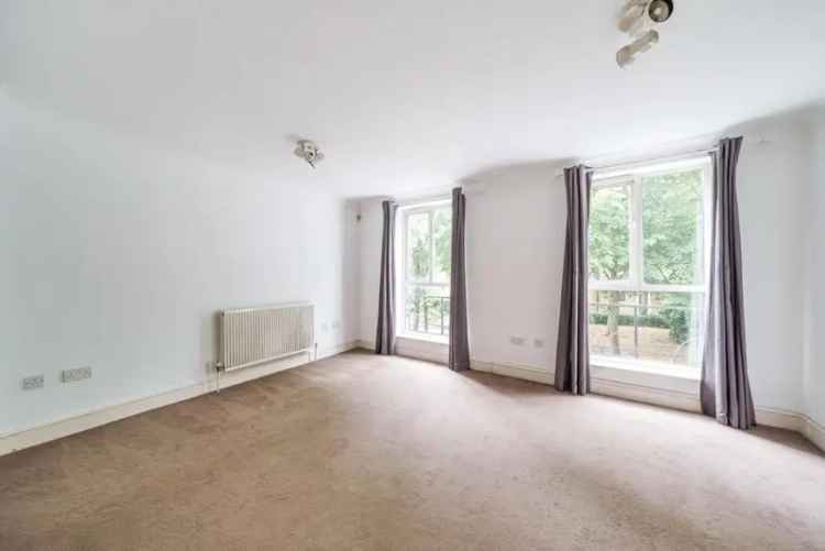 House For Sale in London, England