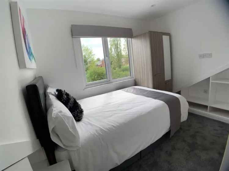 1 Bedroom House Share Ensuite Double Room Modern Fully Furnished