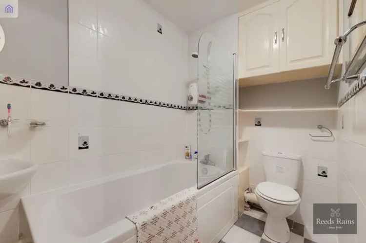 1 Bedroom Flat for Sale near Elephant Castle London SE17