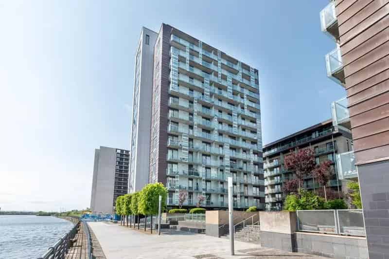 1 Bedroom Flat to Rent Glasgow Harbour River Views Furnished