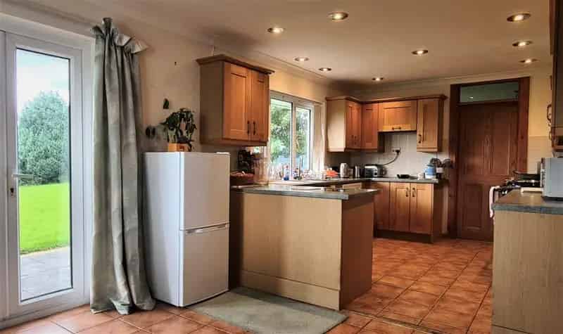 Spacious Country Property with Stunning Views and Paddock