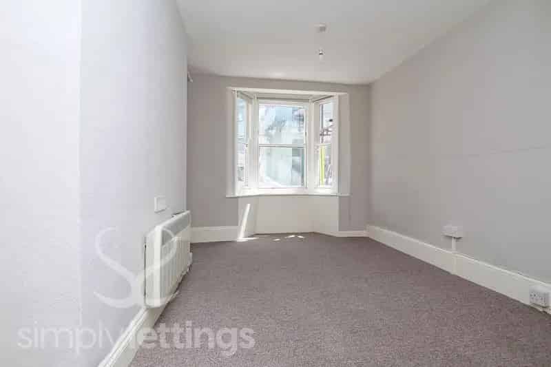 0 Bedroom Flat House to Rent in Kemp Town