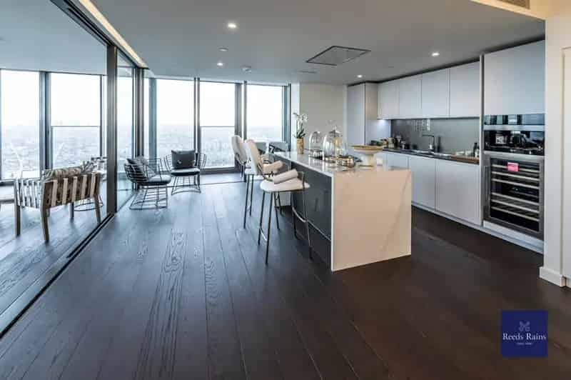 1 Bedroom Flat for Sale in London SW8 - Luxury Nine Elms Apartment