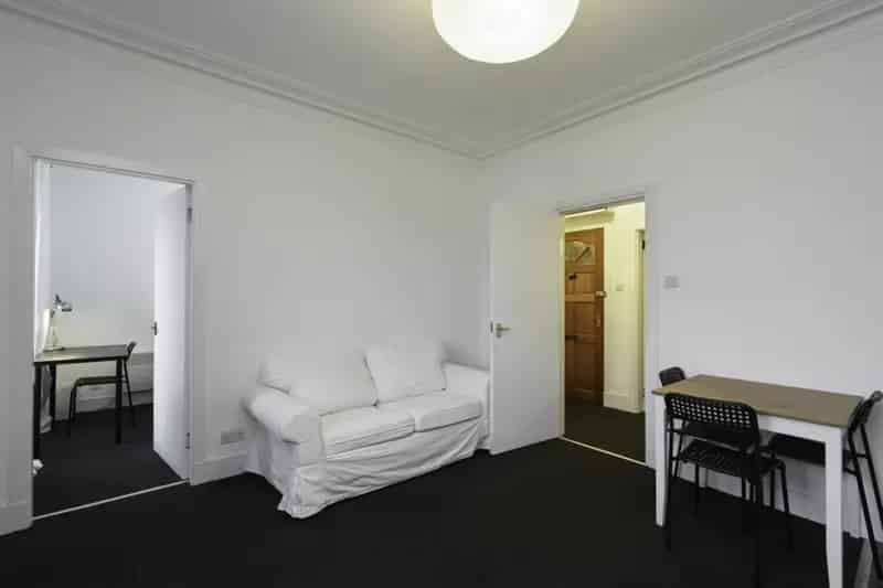 2 Bedroom Flat for Sale Near Aberdeen City Centre
