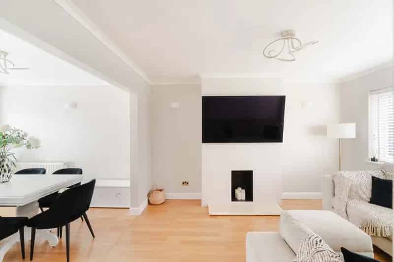 3 Bedroom Semi Detached House For Sale Double Garage