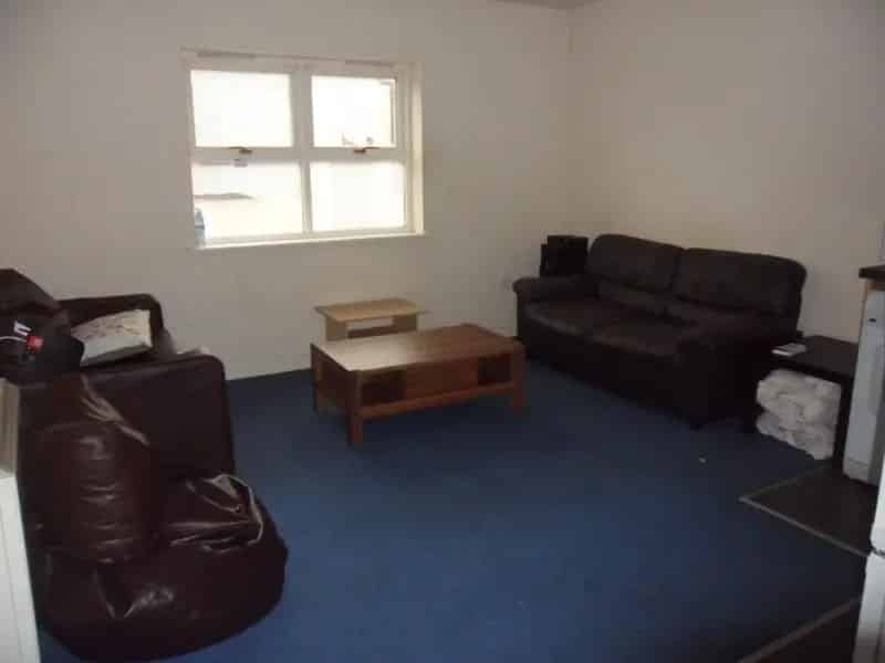3 bedroom apartment to rent