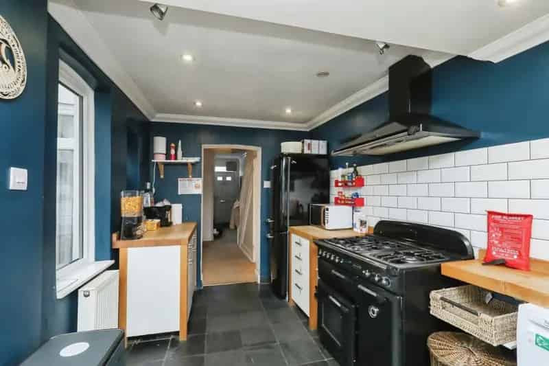 3 Bed Terraced House in Norwich Golden Triangle Driveway Parking