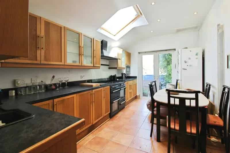 3 bedroom semi-detached house