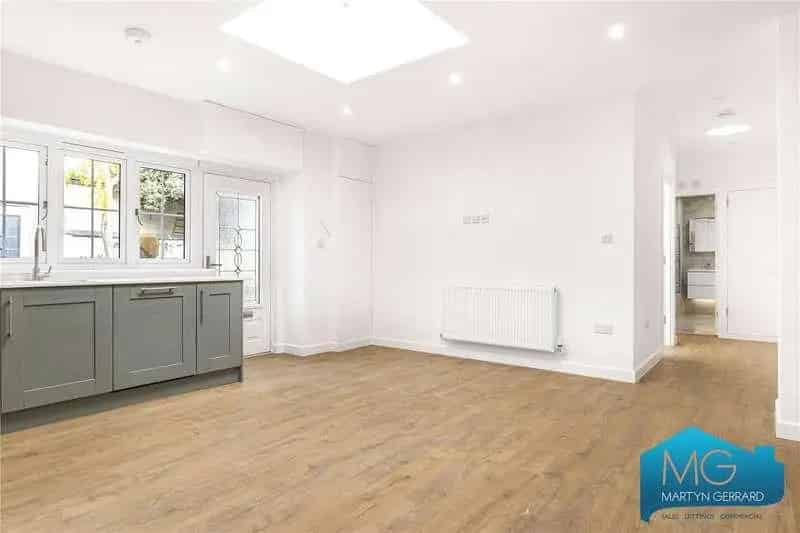 1 bed flat for sale