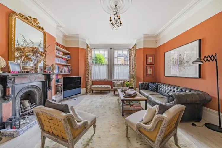 House For Sale in London, England