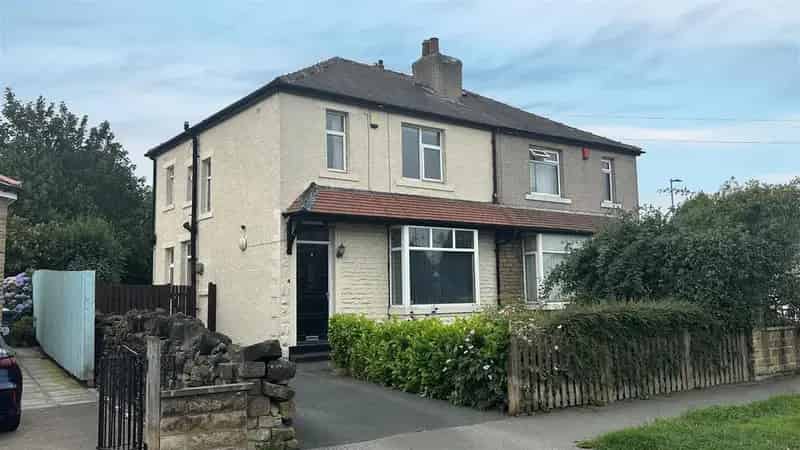 3 Bedroom Semi Detached House For Sale By Auction