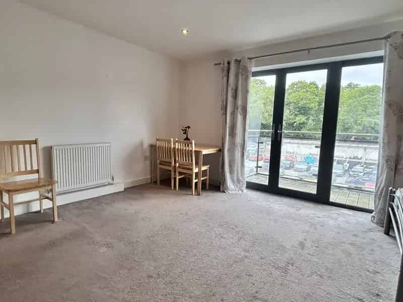 0 Bedroom Flat House to Rent in Porterbrook