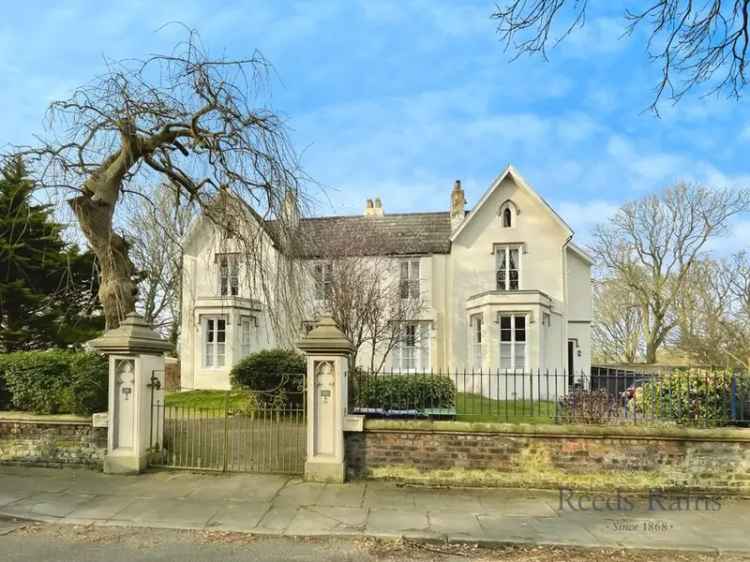 5 Bedroom Semi Detached House Fairfield Merseyside