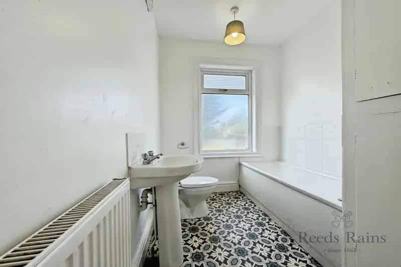 2 Bedroom Semi Detached House Brayton North Yorkshire