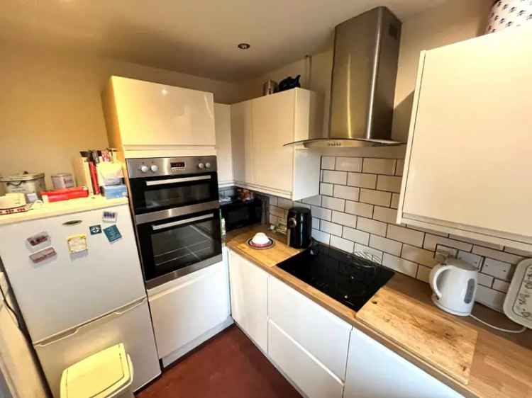 1 Bedroom Flat for Sale in Bawtry - Over 50s Development