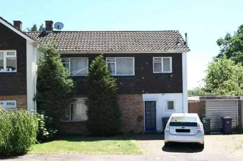 2 Bedroom Semi-Detached House For Sale