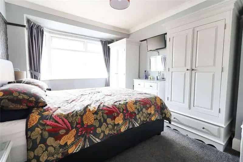 4 Bed 1930s House for Sale - Extended Family Home