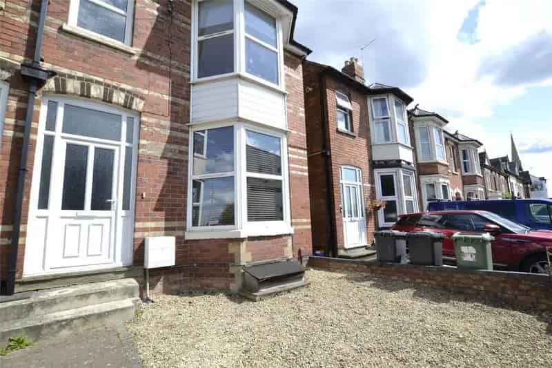 6 Bedroom Terraced House to Rent