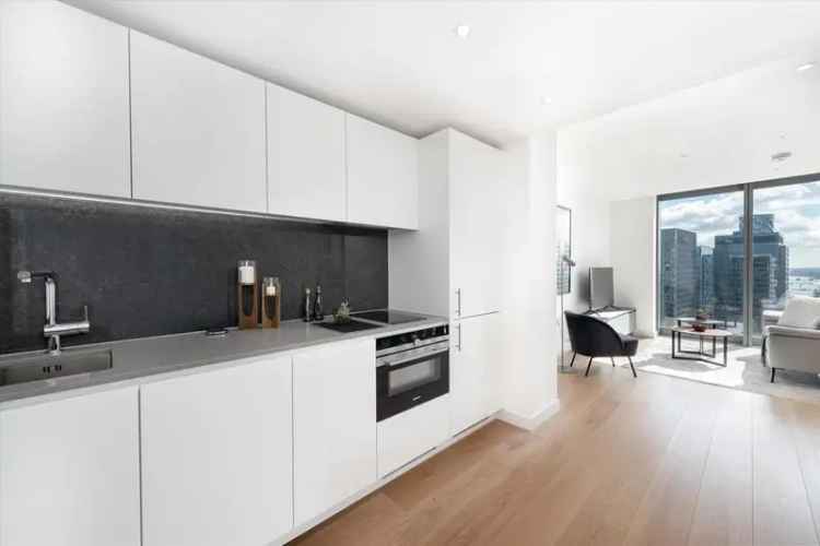 1 Bedroom Flat for Sale in Landmark Pinnacle Canary Wharf