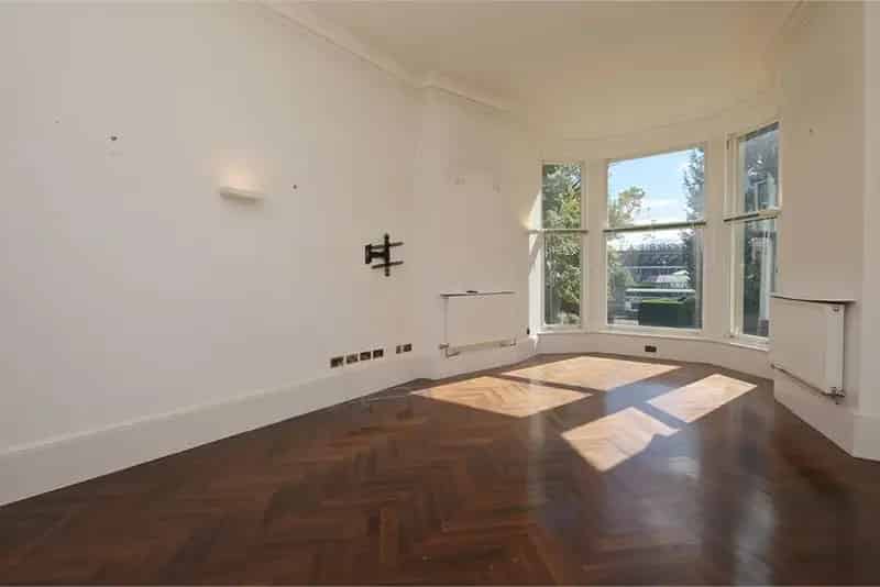 2 Bed Flat Ground Floor with 2 Reception Rooms Murrayfield Edinburgh