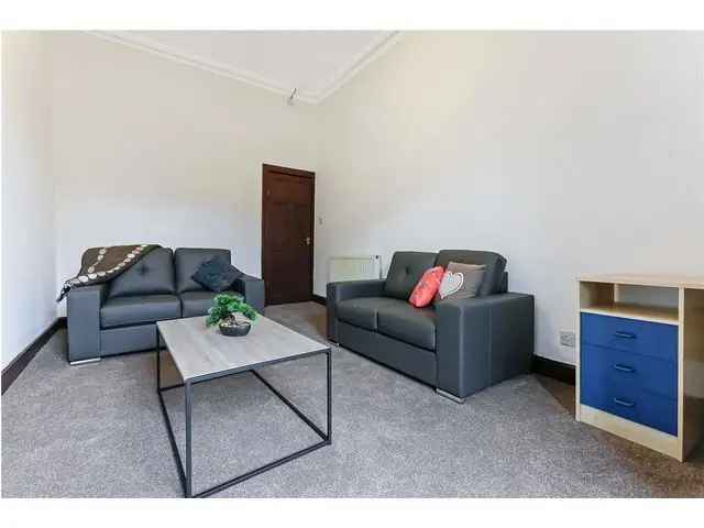 4 bedroom flat  for sale