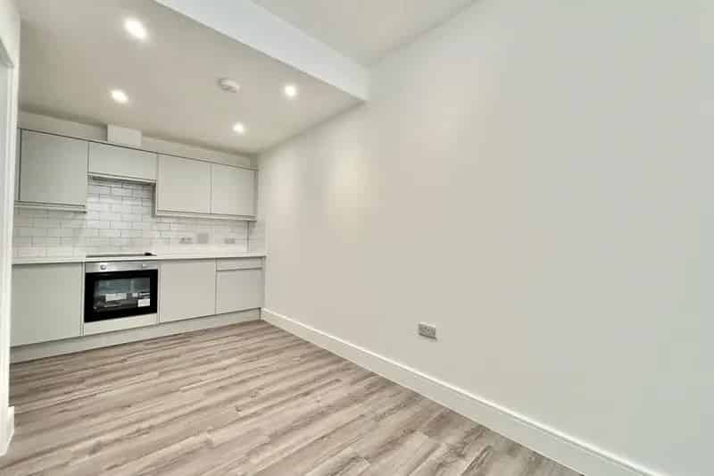 Brand New 1 Bedroom Apartment near Southampton City Centre
