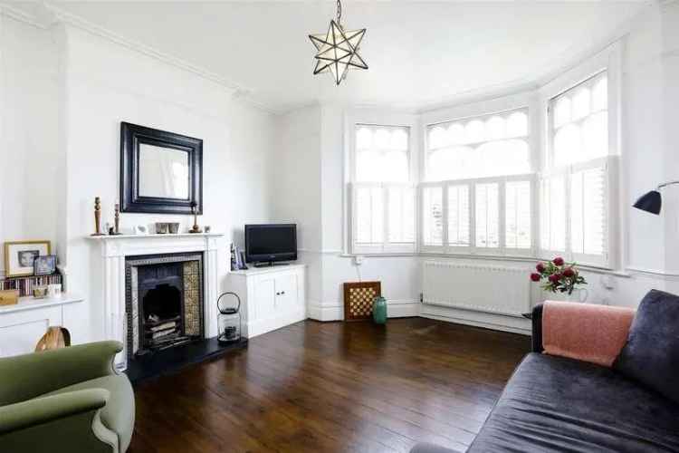 3 bed flat for sale