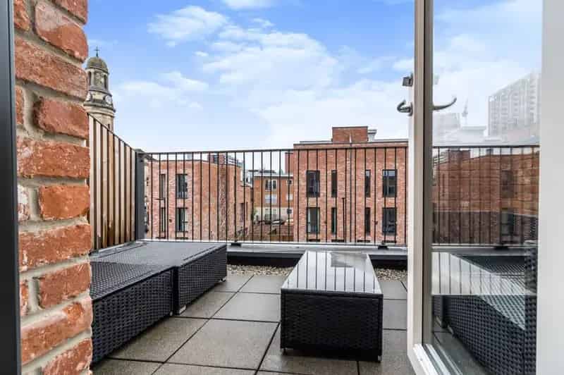 3 Bedroom House to Rent Salford Central Station