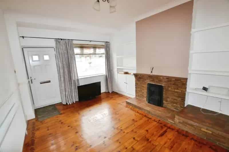 2 bedroom House
 For Sale