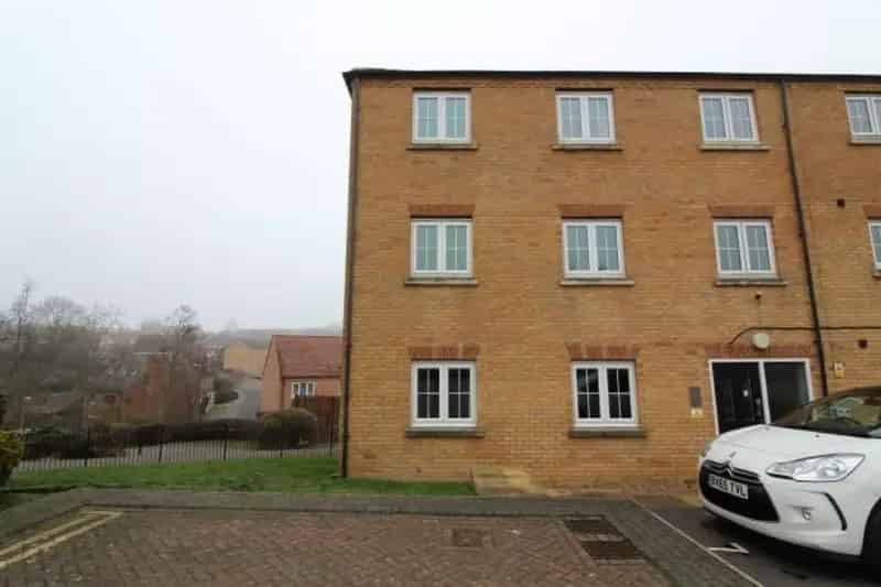 2 Bed Ground Floor Flat for Sale