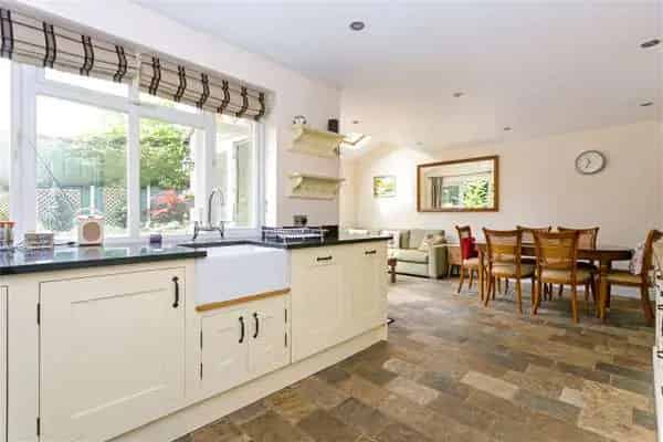 Family Home in Marlow with Large Garden and Summerhouse