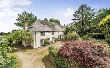 4-Bedroom Detached Cottage Culmstock Devon