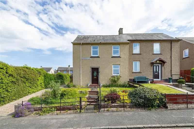 2 Bed House - Semi Detached with 1 Reception Room