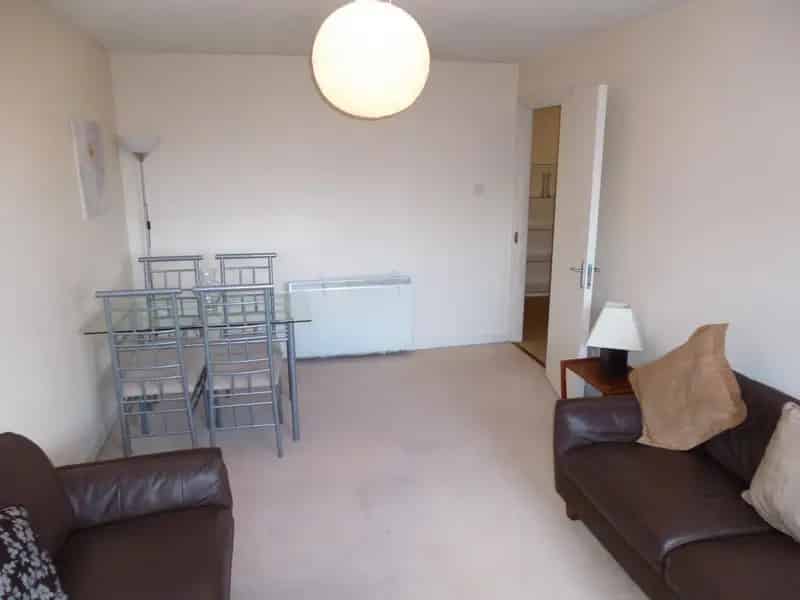 2 Bedroom Flat to Rent