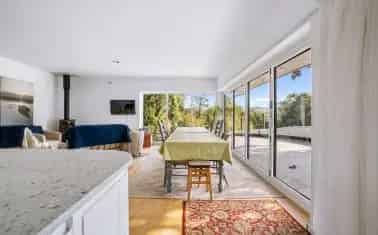 Hoopers Cottage: Modern Family Home with Cinema Room and Beautiful Gardens