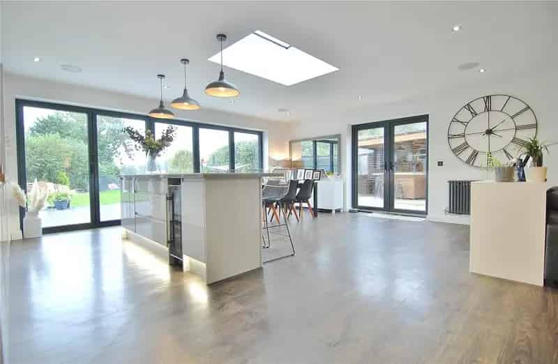 4 bedroom bungalow for sale