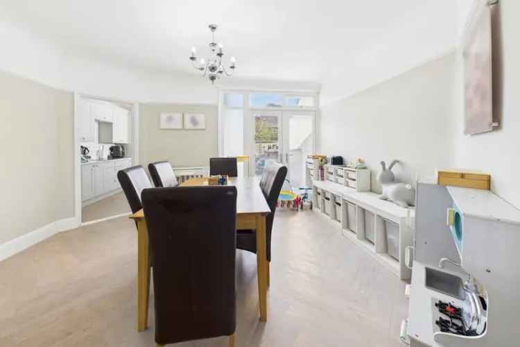 3 Bed House South Facing Garden Off Road Parking Cosham