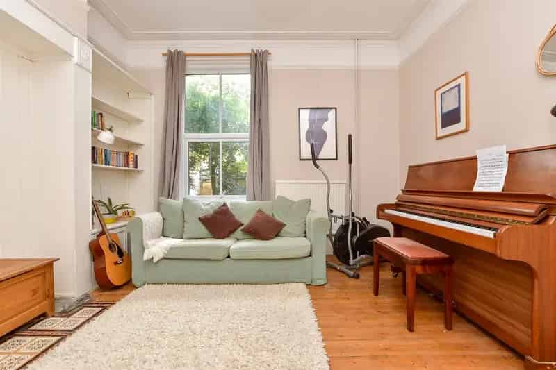 5 Bedroom Semi Detached House For Sale Near Dane Park Margate