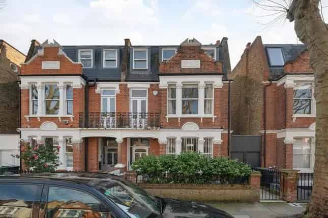 7 Bedroom Semi-Detached House Fulham